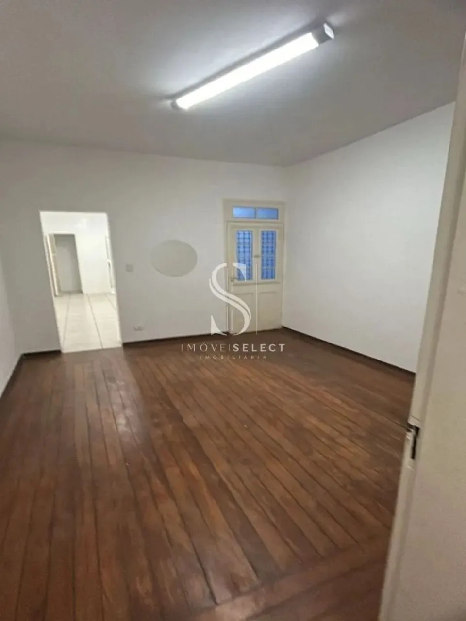 VILA MARIANA - CASA DE 185m² COM 3 DORMITÓRIOS, 1 SUITE E 1 VAGA Á VENDA