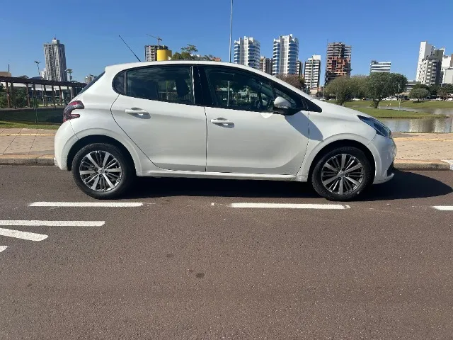 PEUGEOT 208 GRIFFE - ABAIXO FIPE 27%