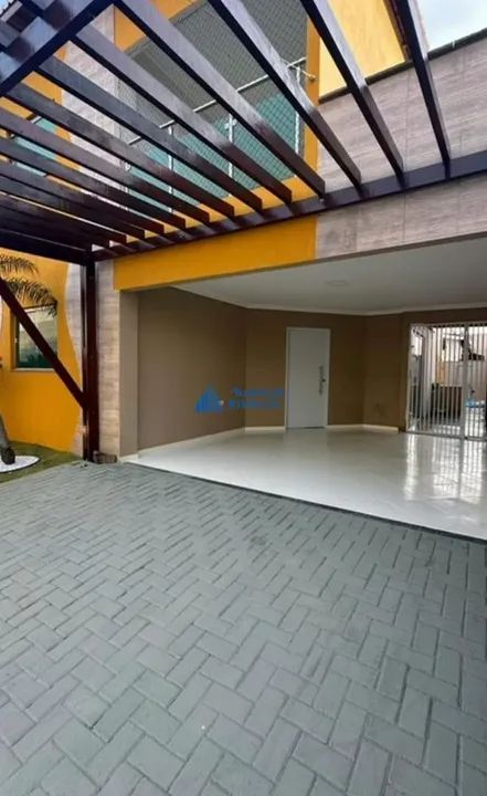 Casa de condomínio disponível para locação
