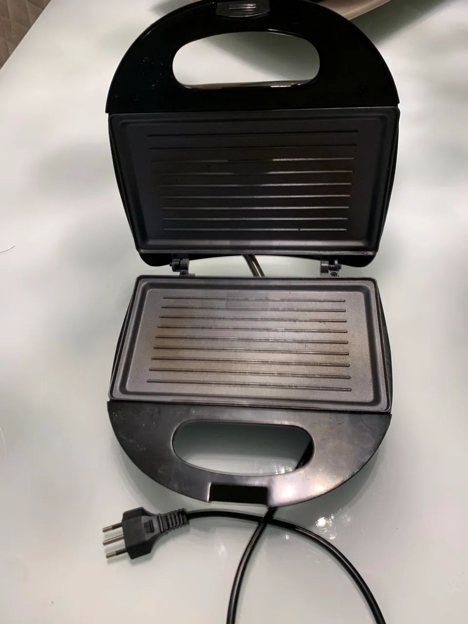 Sanduicheira e Grill Britânia Crome Inox 220 V - Foto 2