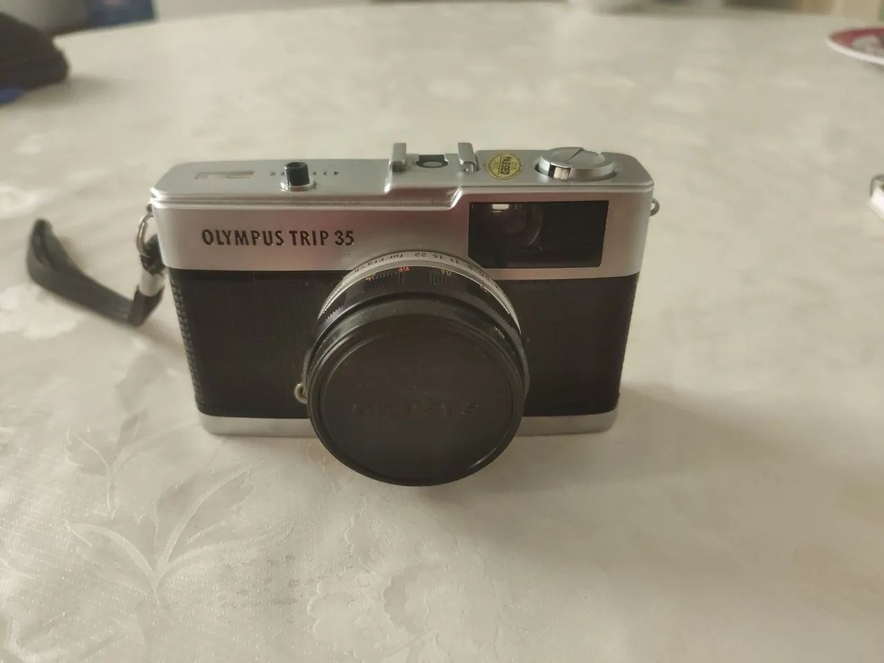 フィルムカメラ　OLYMPAS TRIP35 Câmera 35mm - Olympus Trip 35 (10/10) + Filme - Nova - Na Caixa