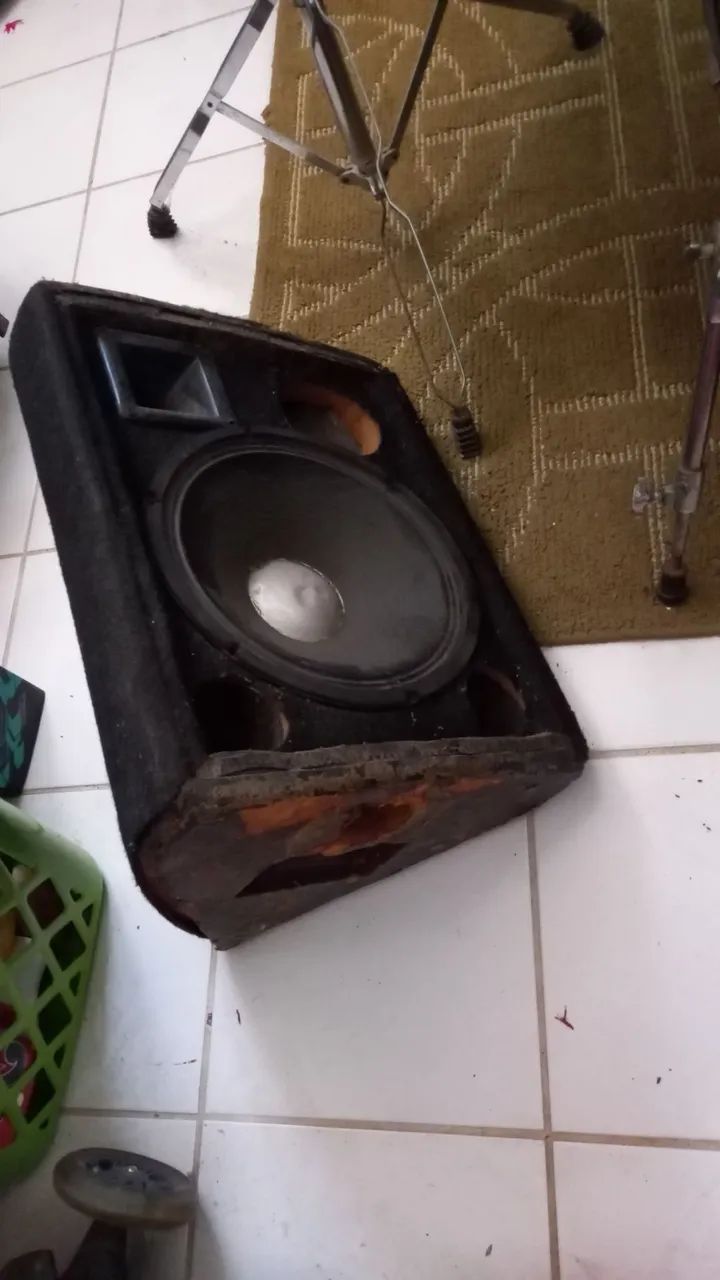 Caixa de som - Retorno- Fone 12' + Twitter 