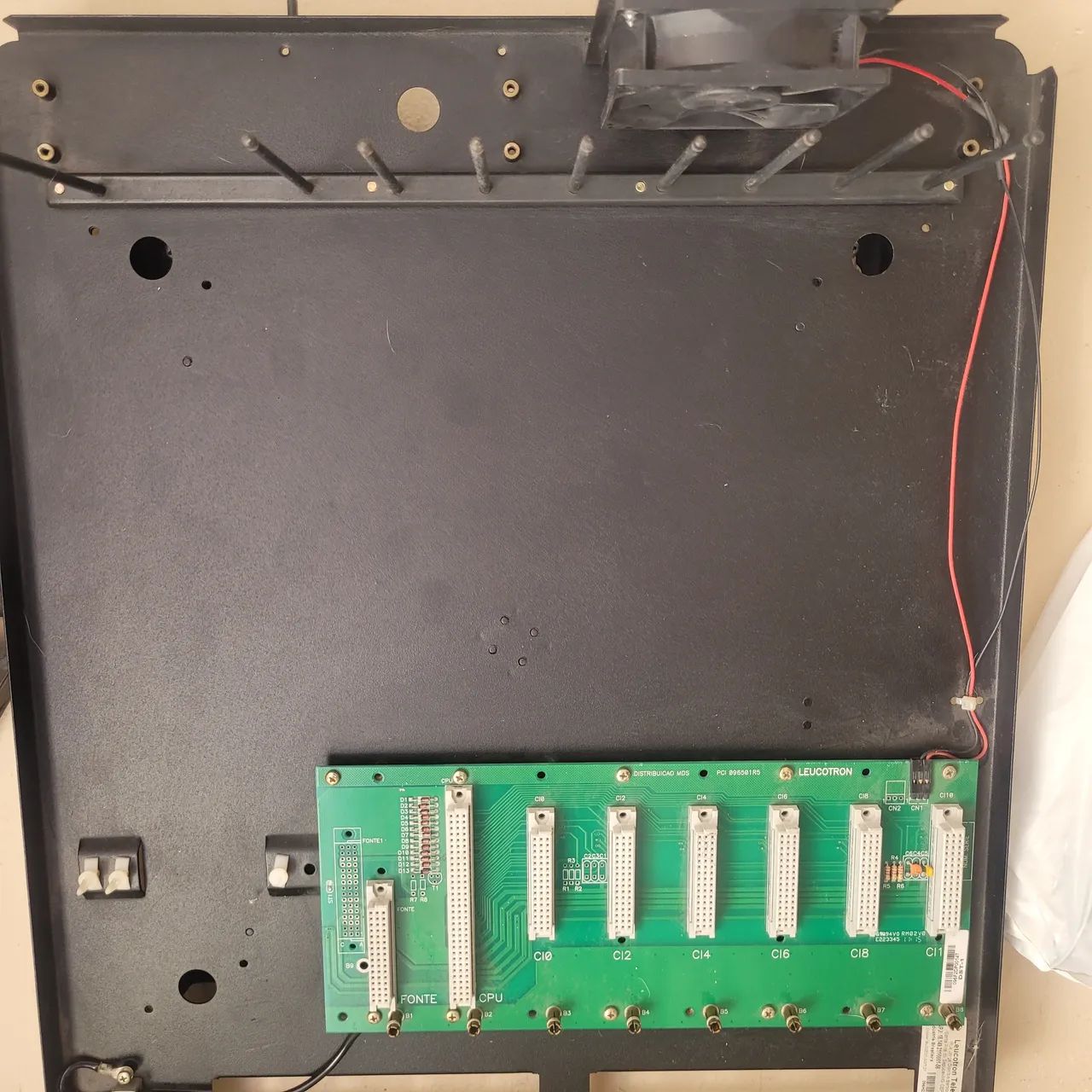 Placa base da central leucotron active IP200  - Foto 2