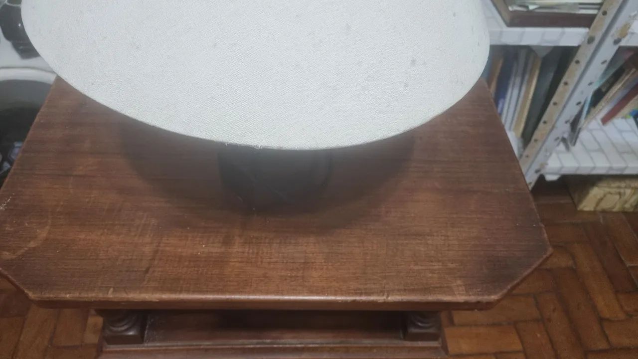 Mesa de apoio de madeira maciça  - Foto 2