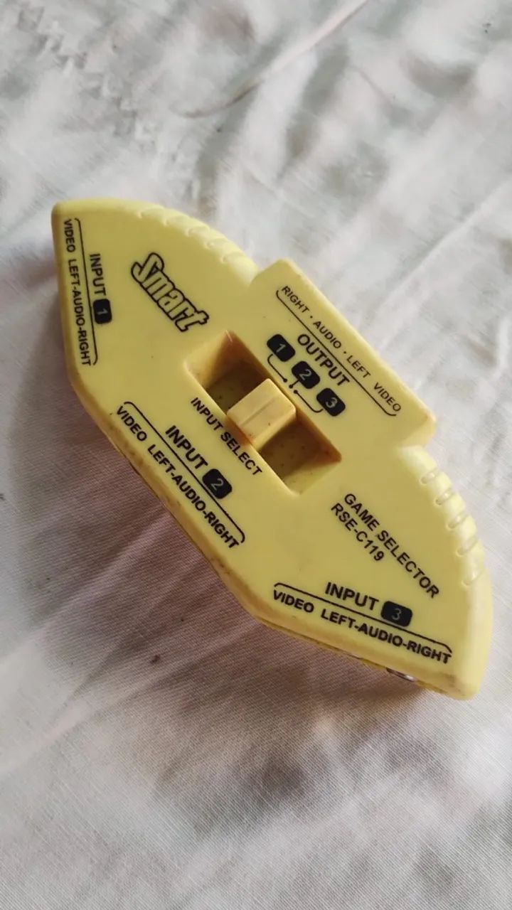 Chave Seletora Smart RCA 3 Entradas A/V X 1 TV Rca (Leia todo o anúncio)