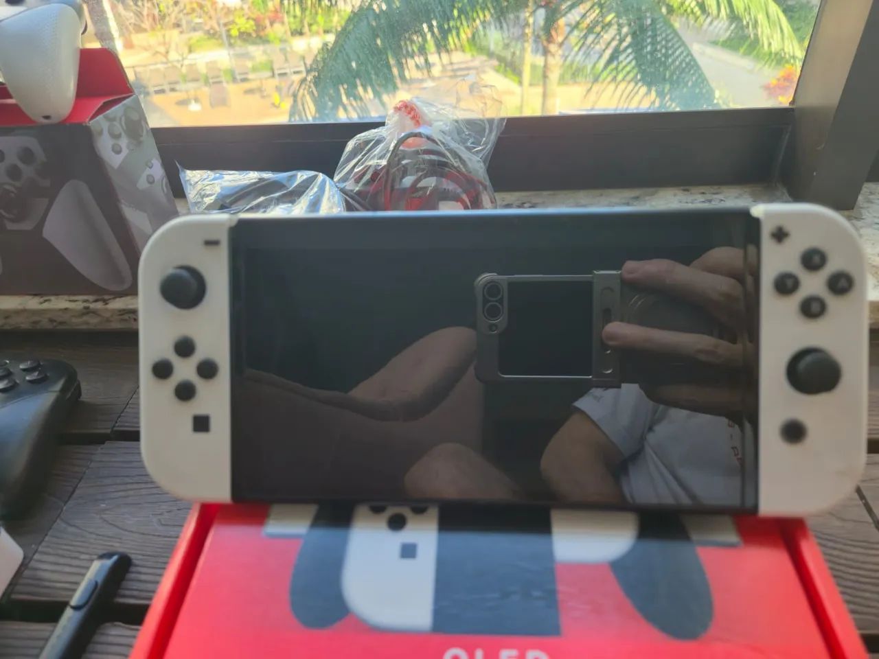 Nintendo switch com 2 jogos 2 pro controllers - Foto 4