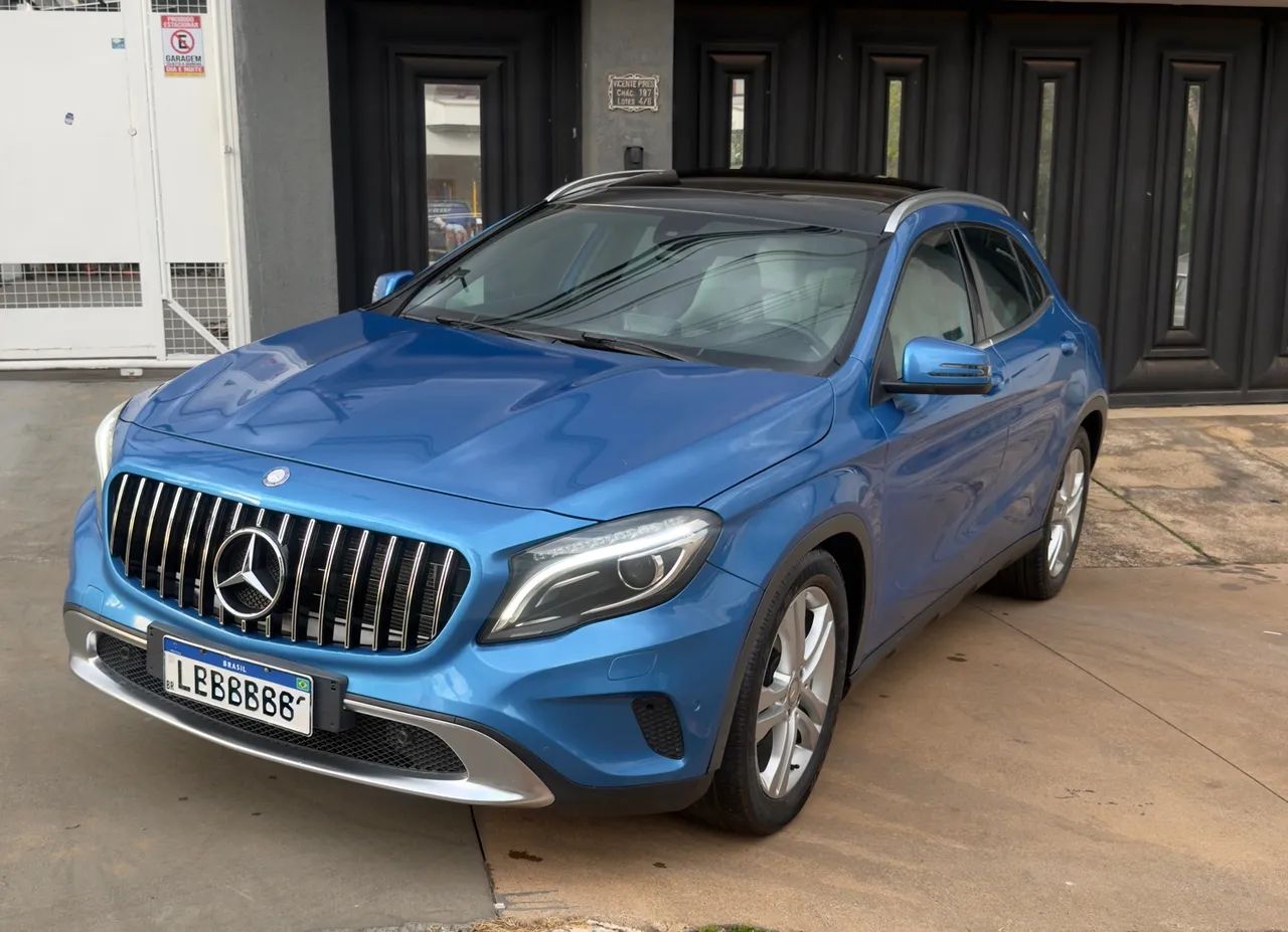 Mercedes-Benz GLA 200 Vision 1.6/1.6 TB 16V Flex Aut. 2015
