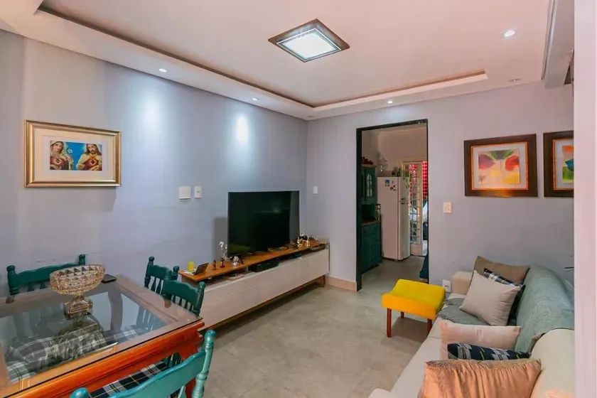 Casa à Venda - Havaí, 2 Quartos, 110 m2