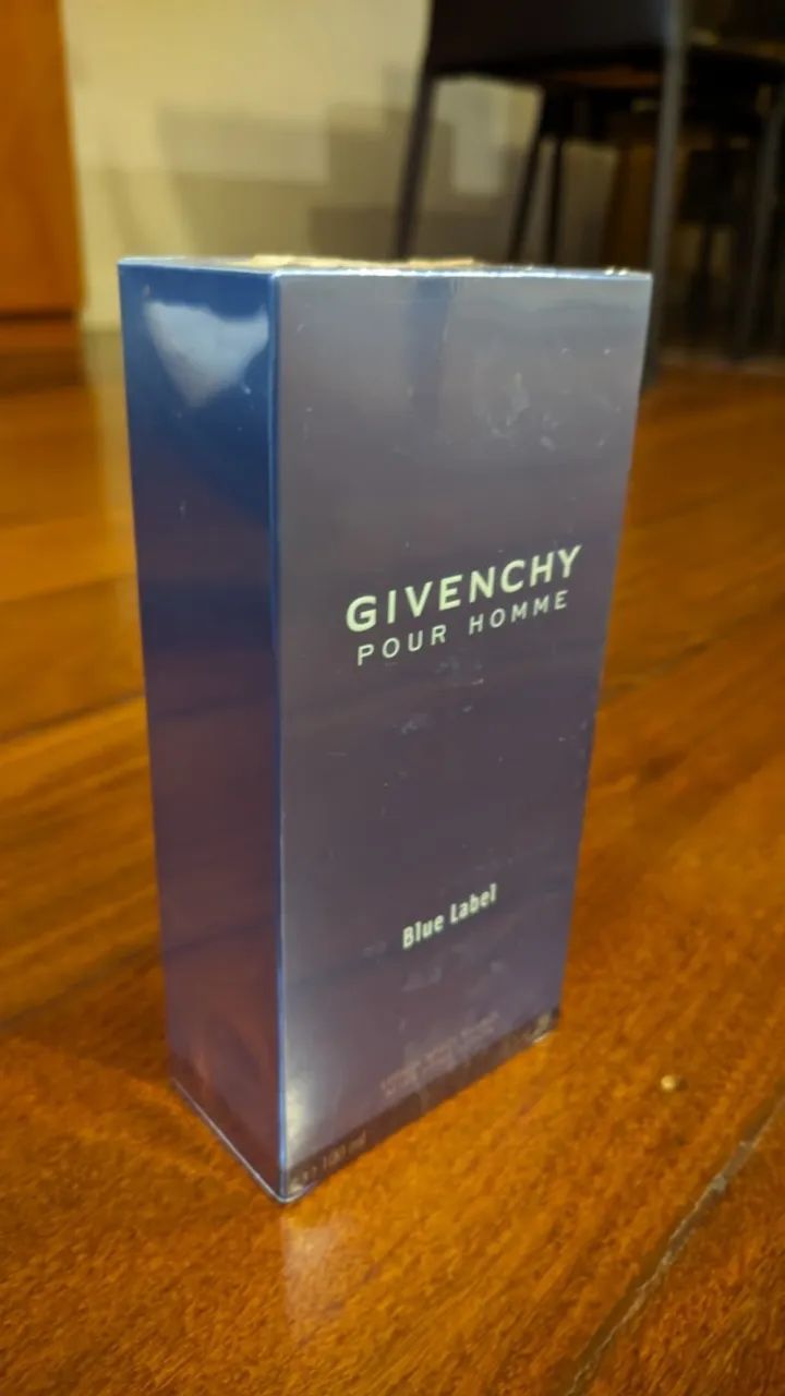 Perfume francês Givenchy Blue Label, embalagem lacrada  - Foto 2