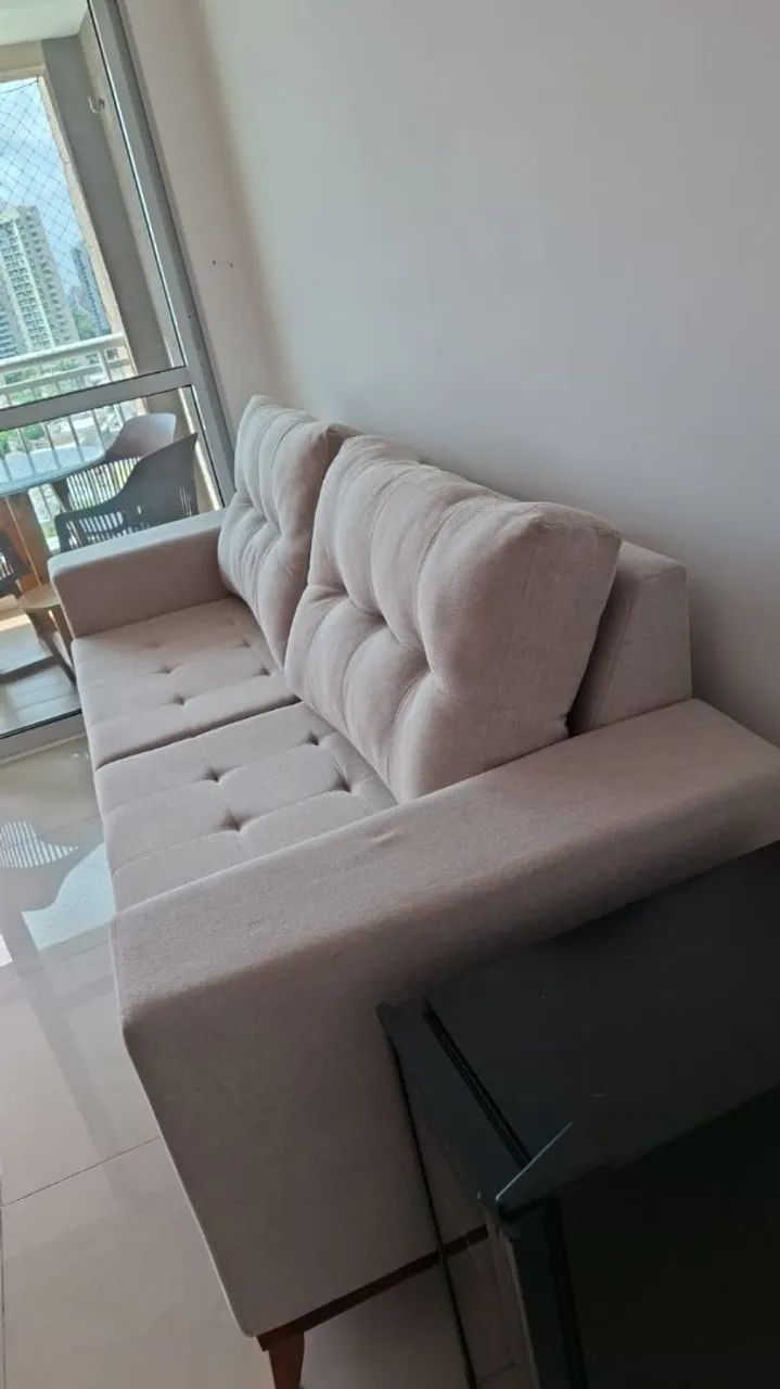 Vendo Sofá fixo com 2 puffs - Foto 3