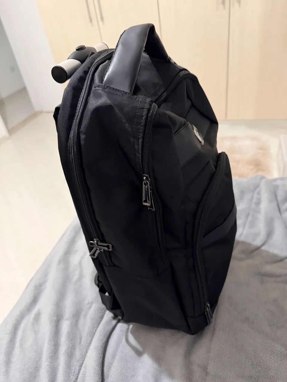 Mochila Escritório preta  - Foto 4