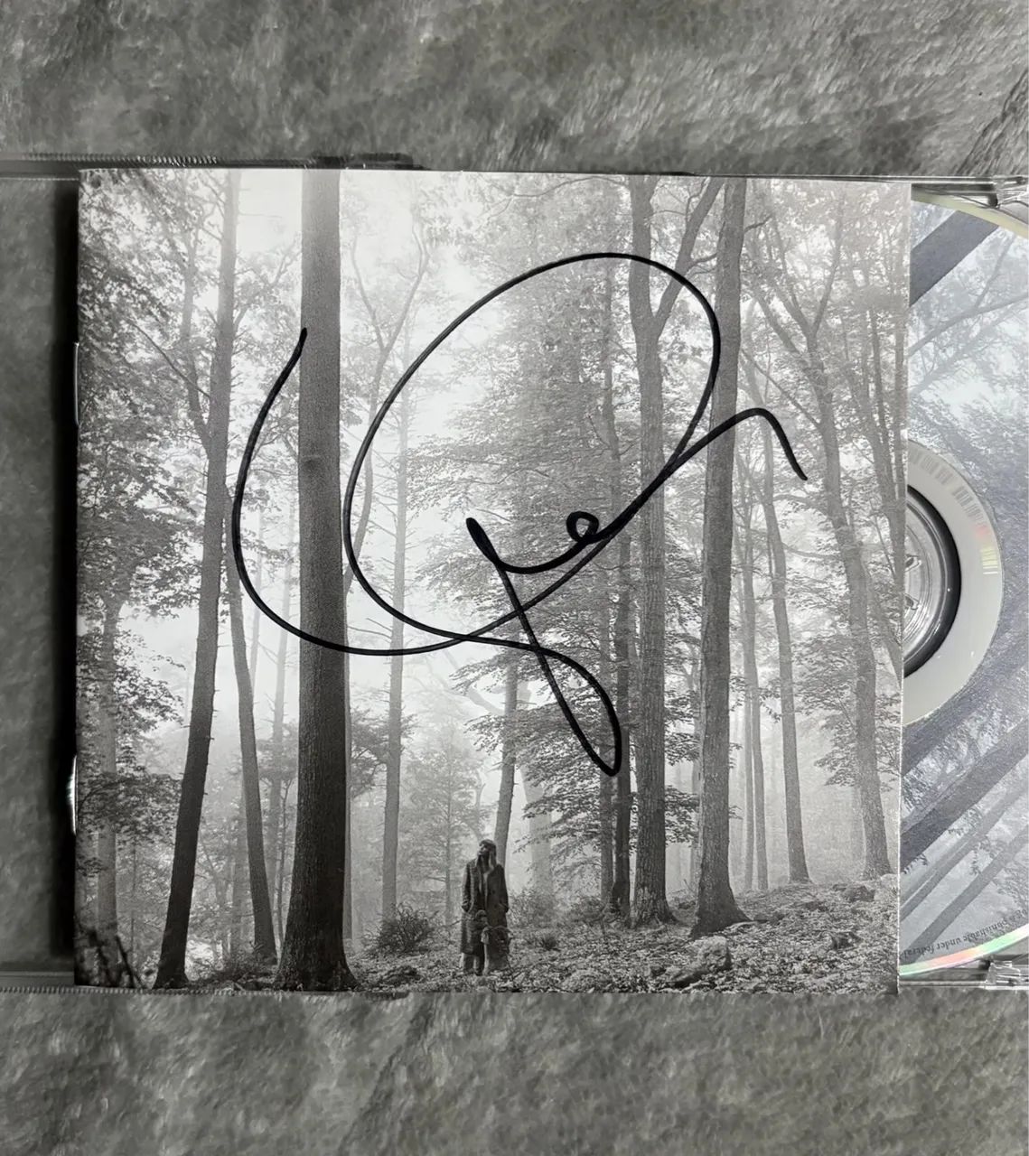 CD FOLKORE AUTOGRAFADO TAYLOR SWIFT