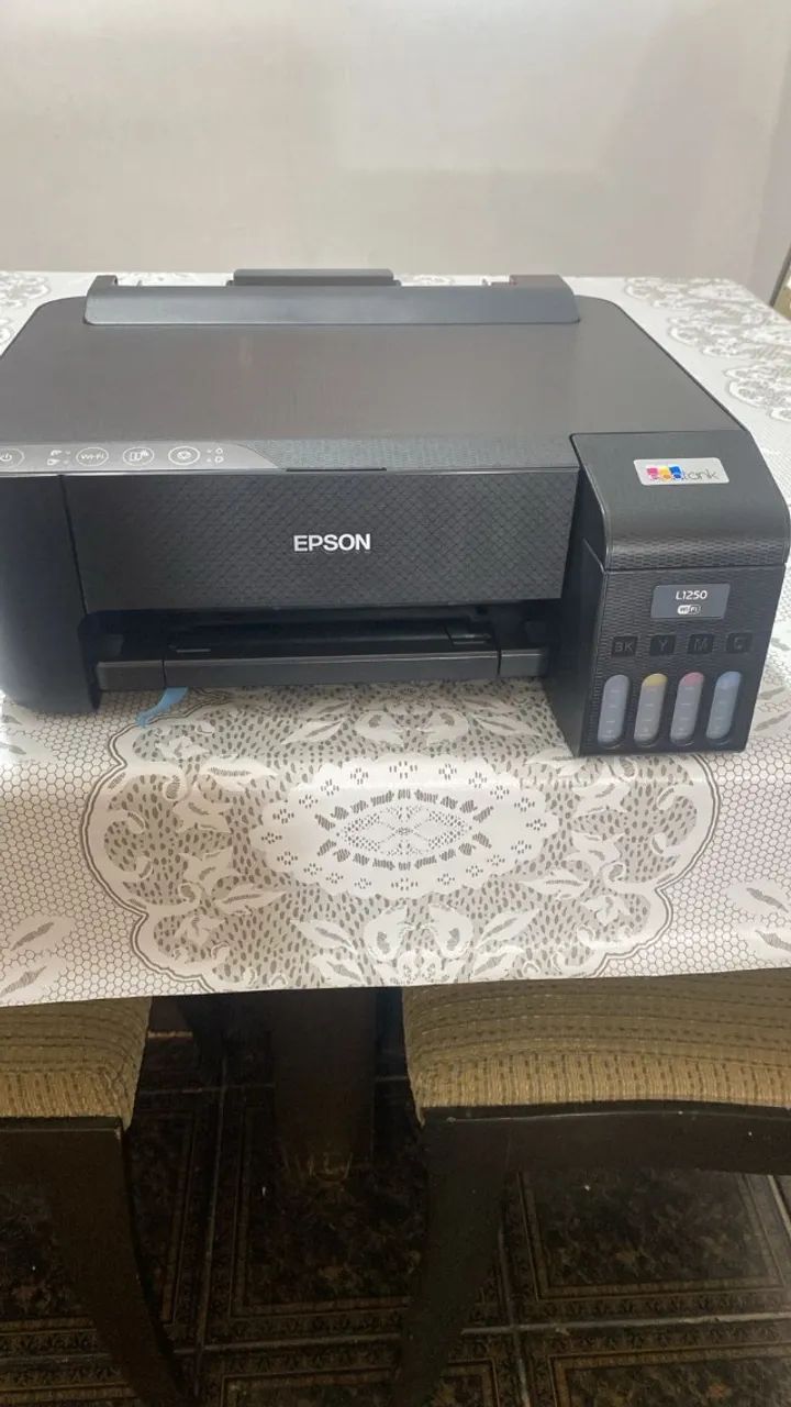 Impressora Epson semi novo pouco usada
