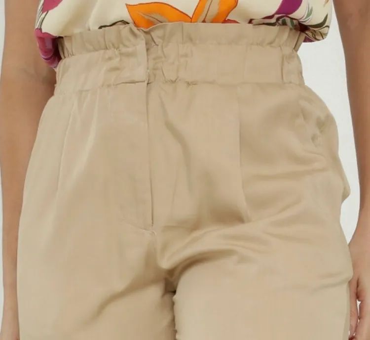 Calça feminina bege clochard - Foto 4