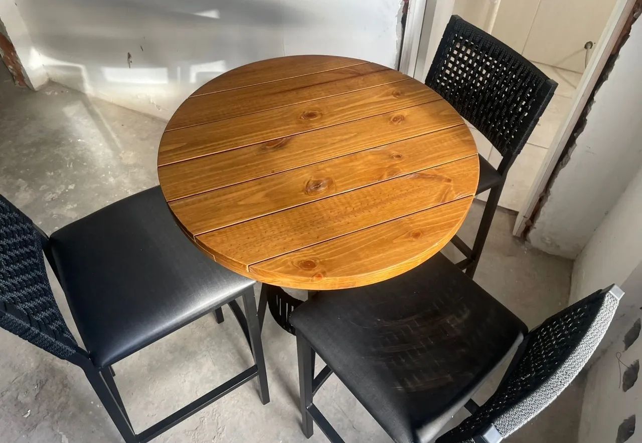 Conjunto bistrô / mesa e cadeiras  - Foto 2