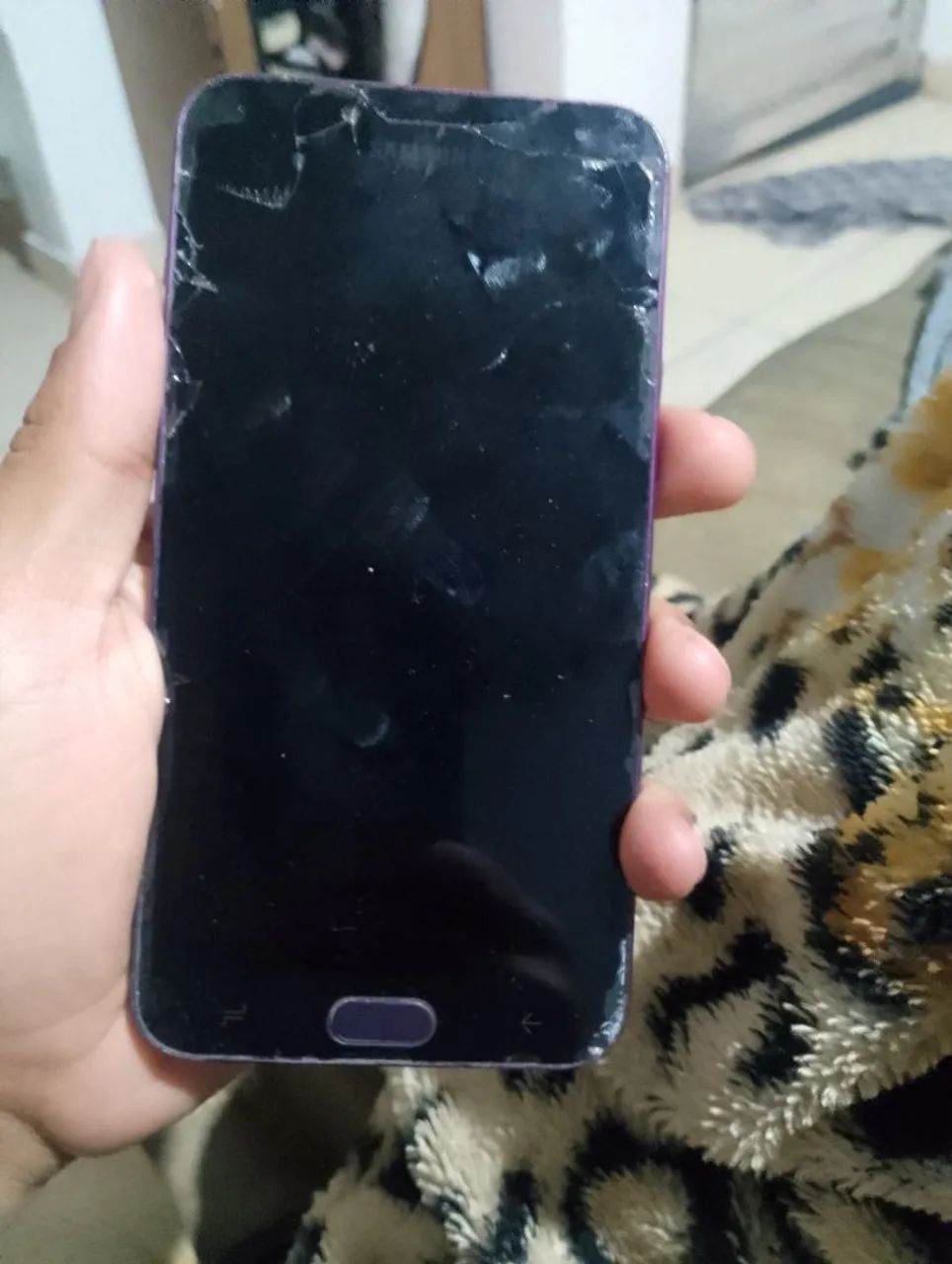 Celular Samsung pra tirar peça não sei o defeito  - Foto 2