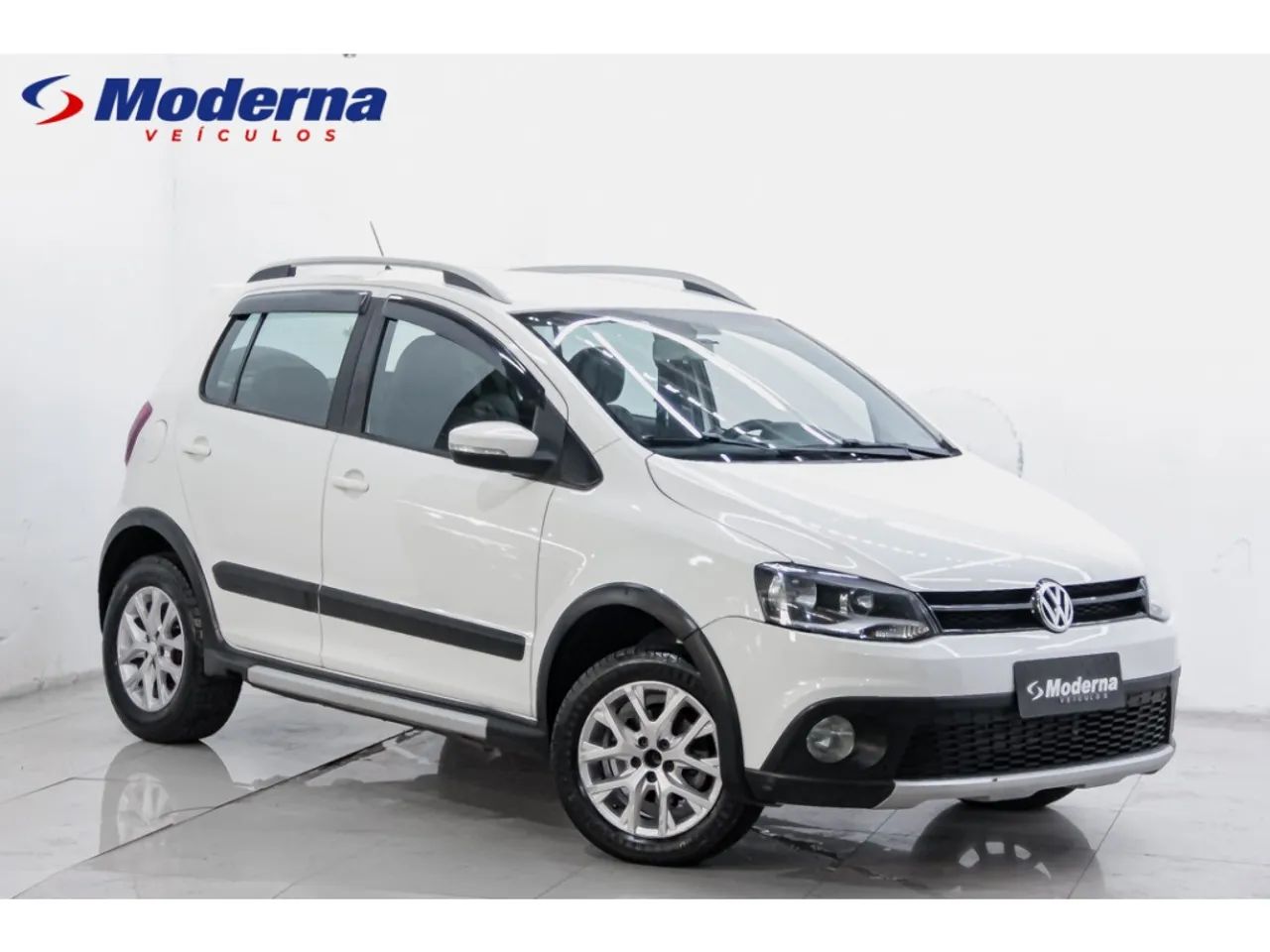 Volkswagen Crossfox 1.6 MI Total Flex 8V 5P 2013