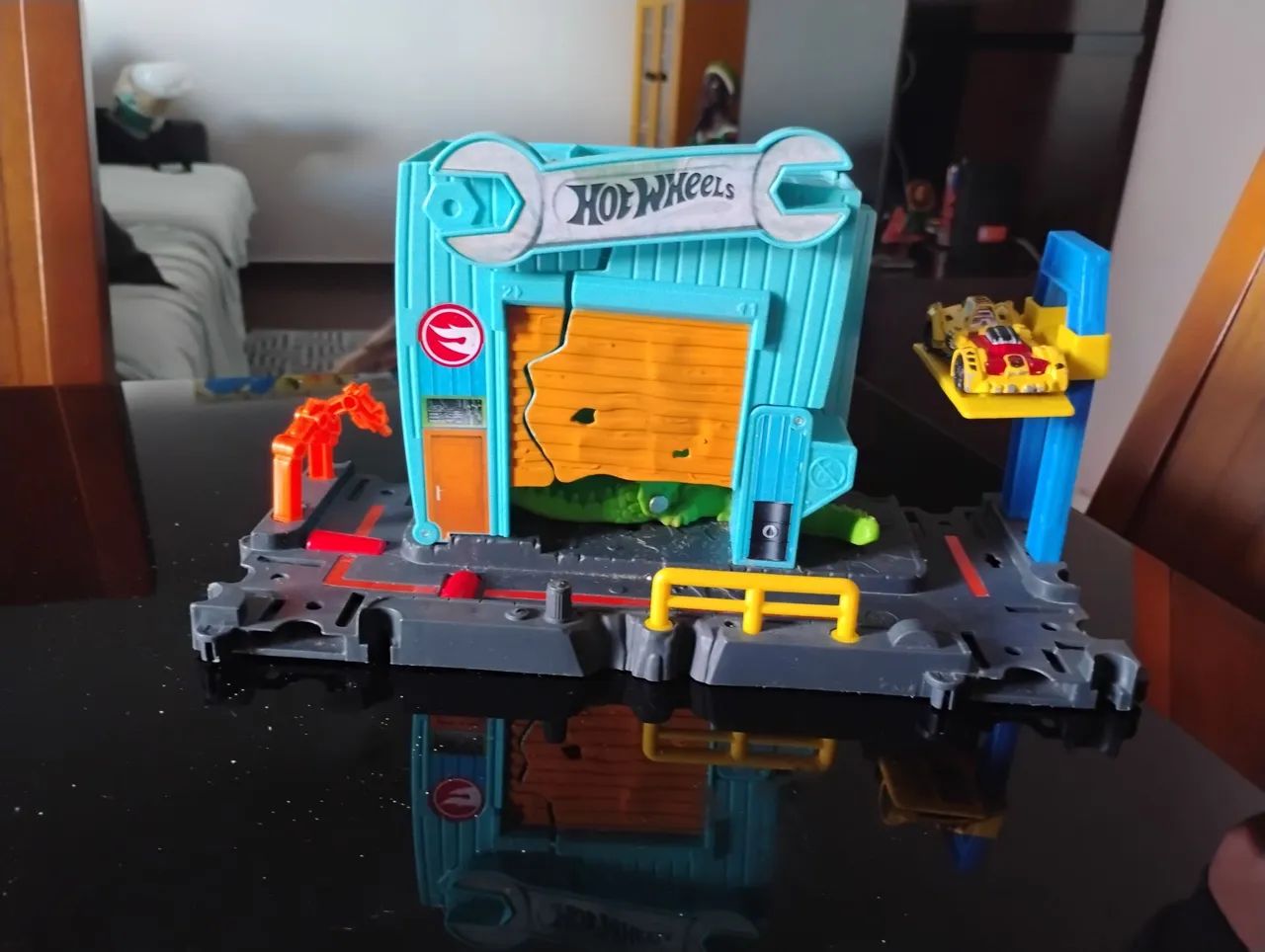 Oficina hot Wheels jacaré 