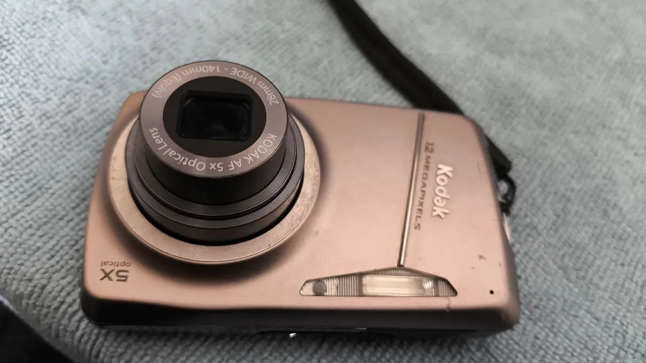 CAMERA KODAK EASYSHARE M550
