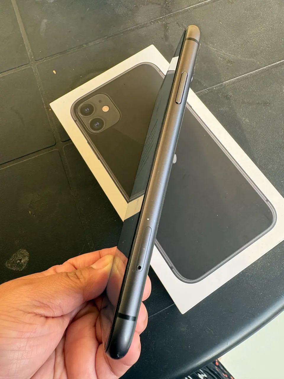 iPhone 11 64GB Preto | Único Dono | Caixa Original - Celulares e
