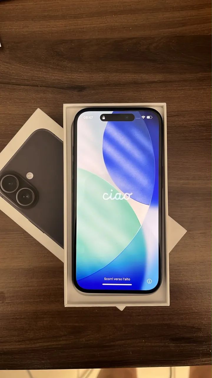 iPhone 16