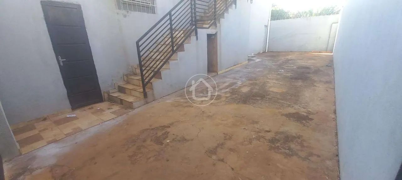 SALÃO COMERCIAL COM RESIDÊNCIA NO PISO SUPERIOR - Foto 4