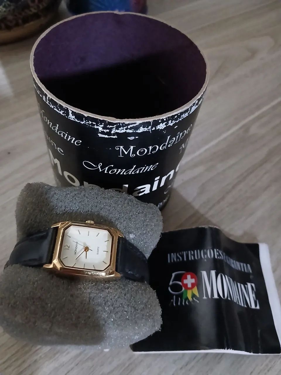 Relógio Mondaine Clássico Dourado (Original c/ Caixa e Manual)