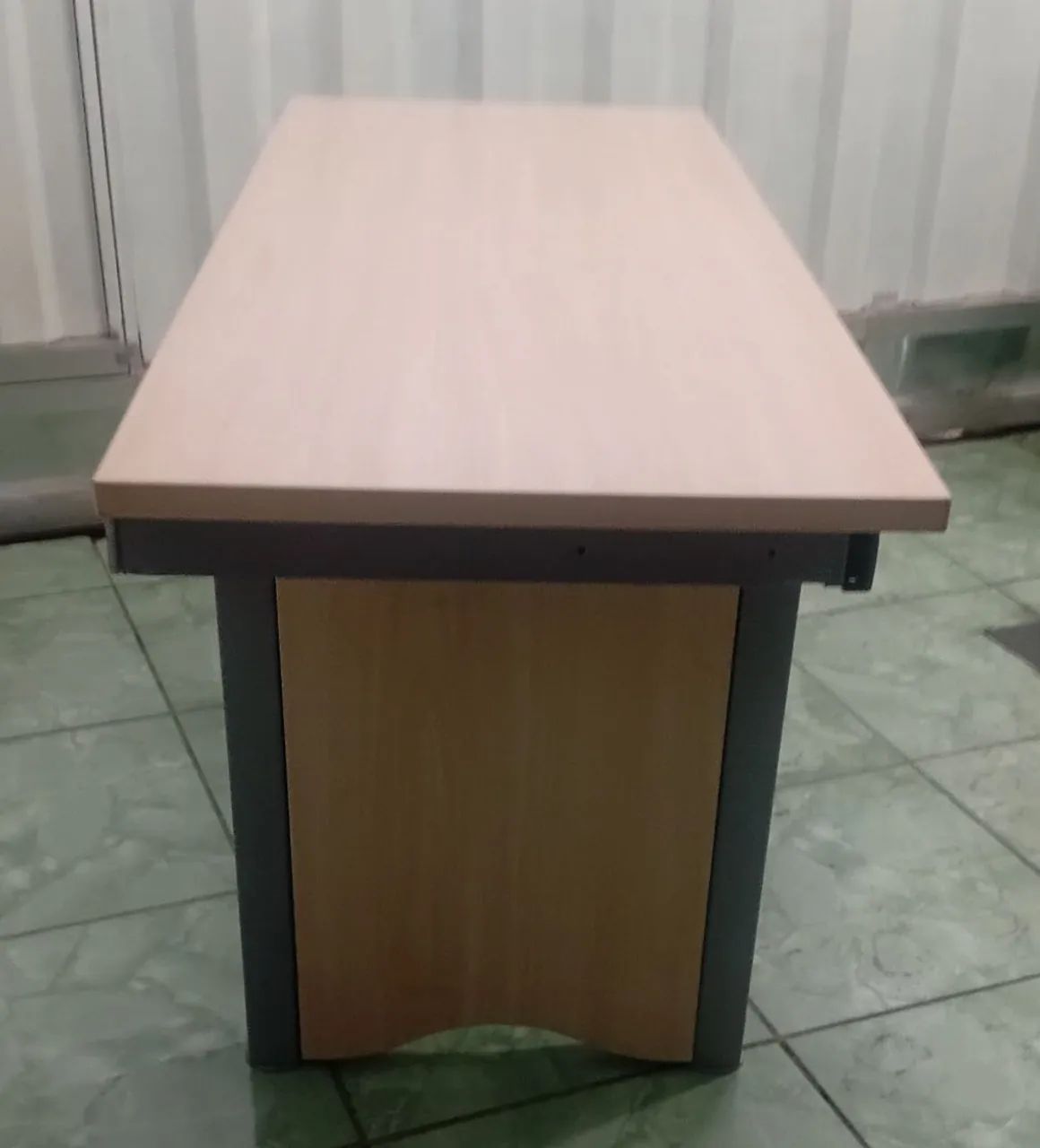 Mesa retangular com estrutura de ferro resistente - Foto 5