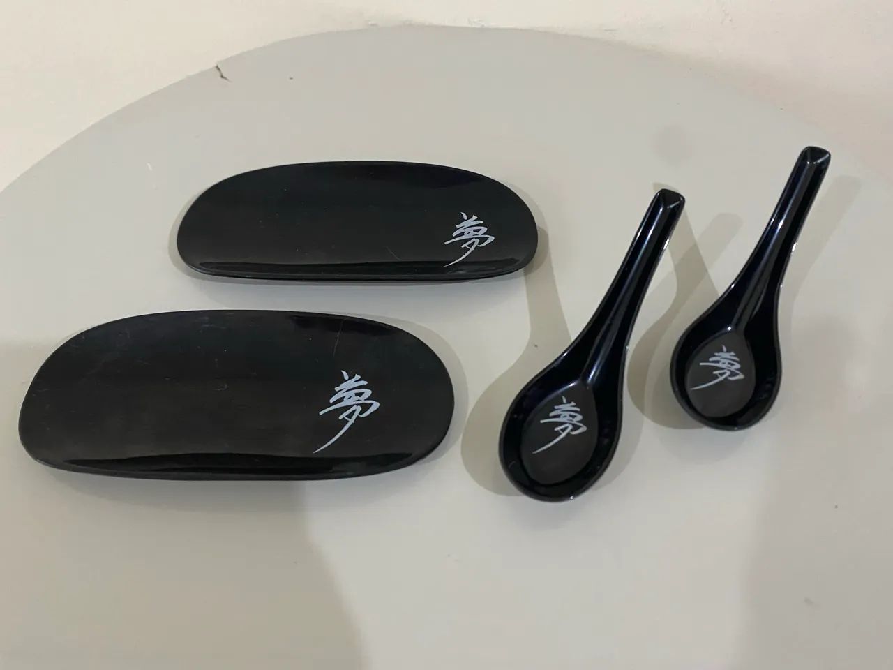 2 bases para hashi + 2 colheres finger food - coleção by kenzo takada