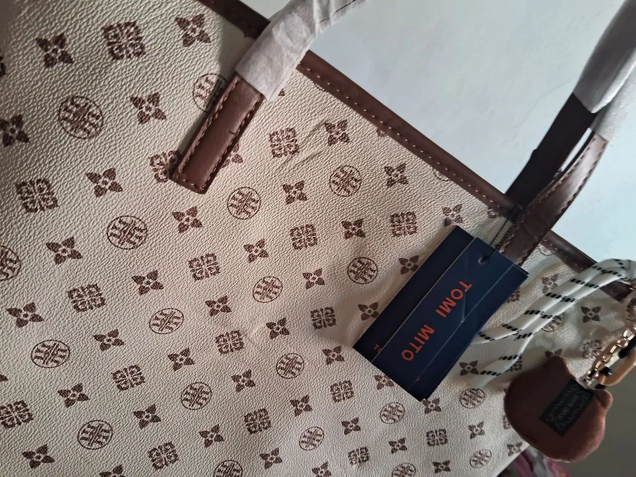 vendo bolsa feminina nova grande  - Foto 2