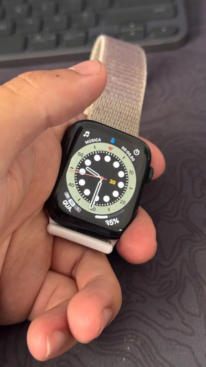 Apple Watch SE 2 - Foto 2