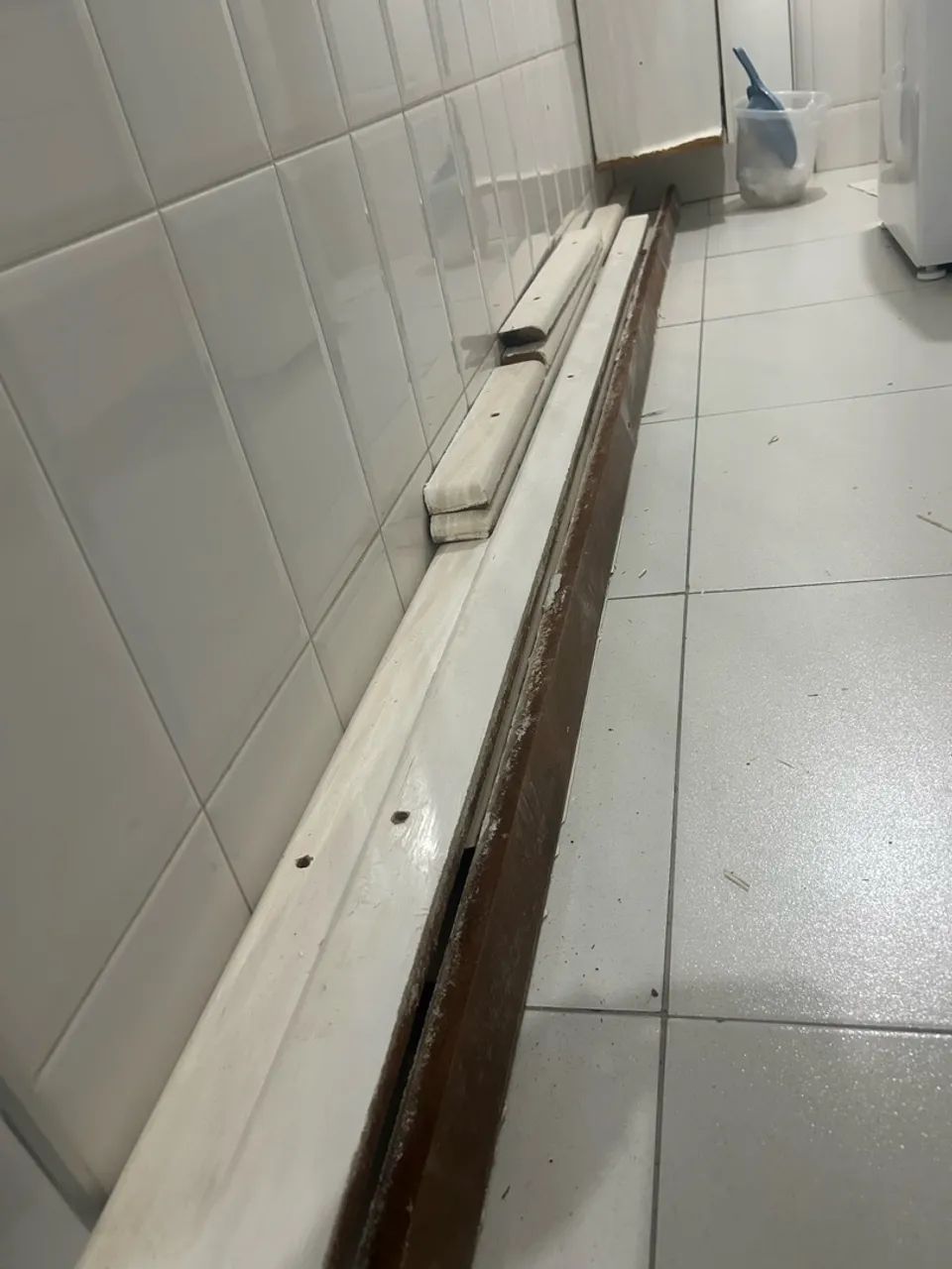 Roda pé de madeira  - Foto 2