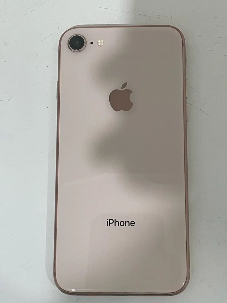 iPhone 8 em excelente estado