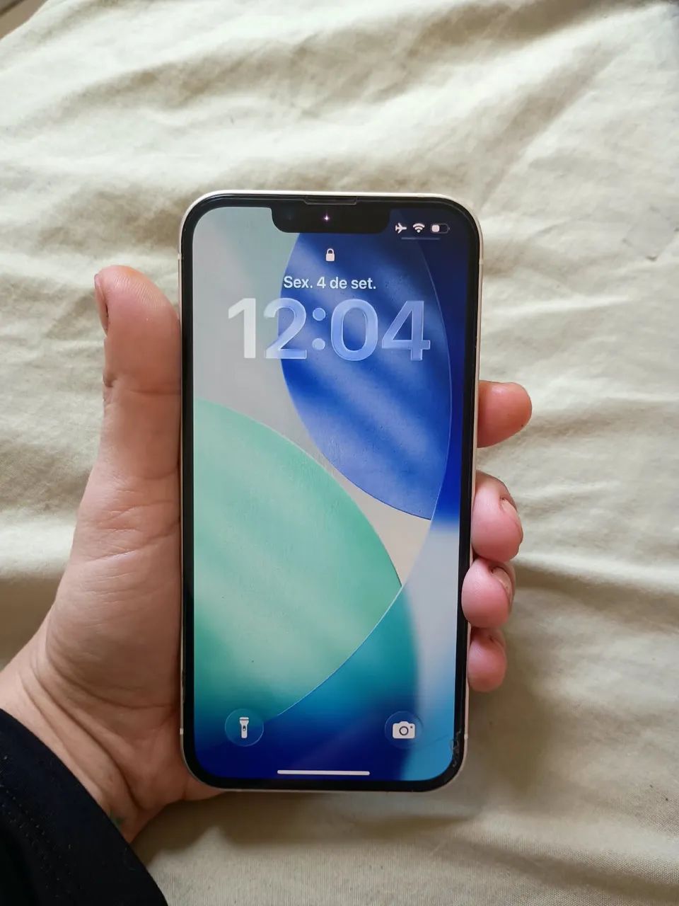 iPhone 13 traseira trincada 