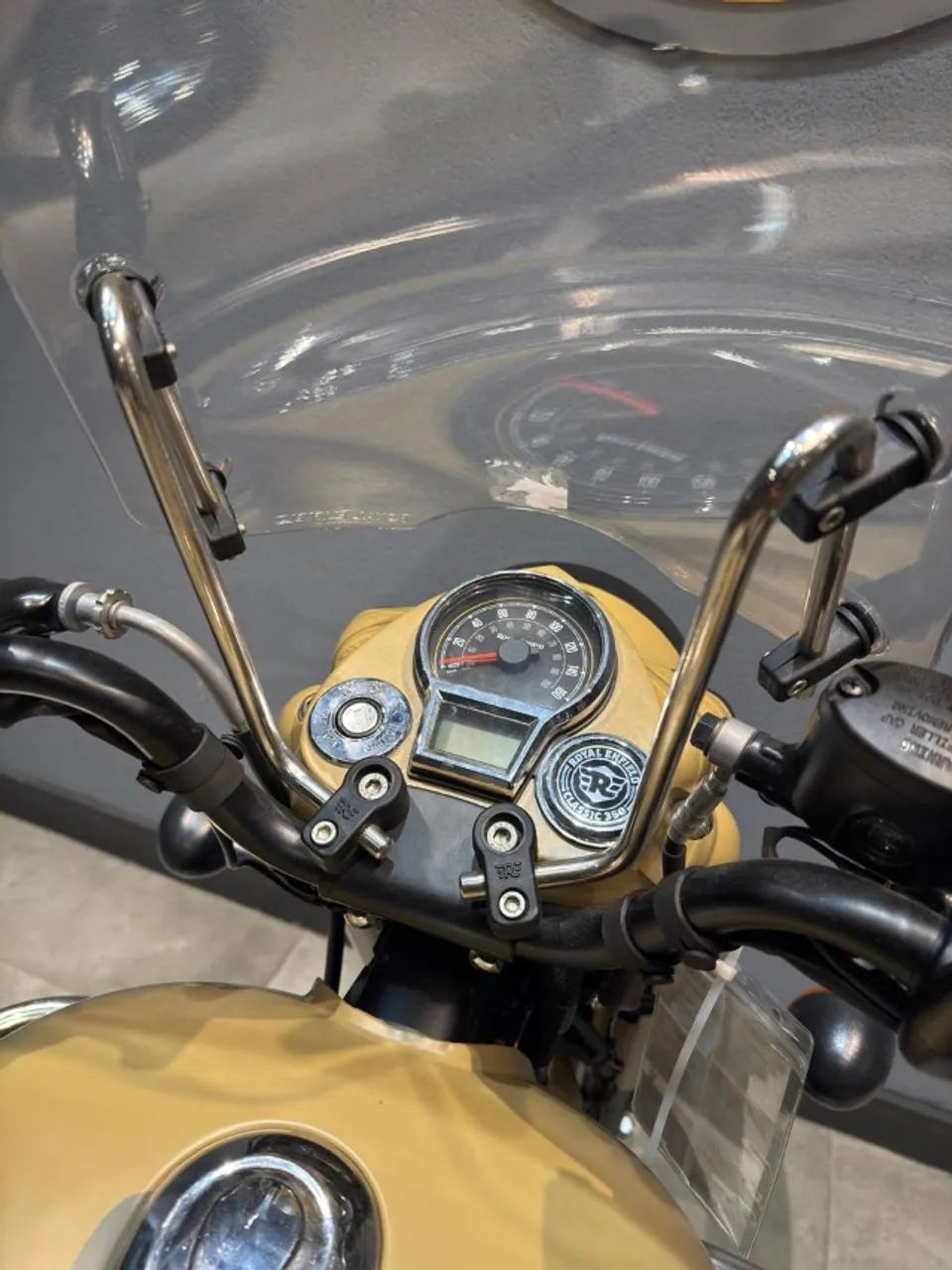 ROYAL ENFIELD CLASSIC 350 COMMANDO SAND - Foto 2