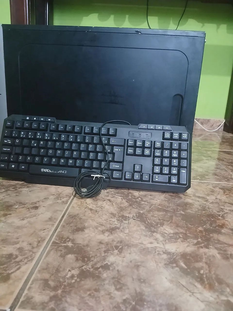 Computador positivo  usado com cabos de conexão  - Foto 6