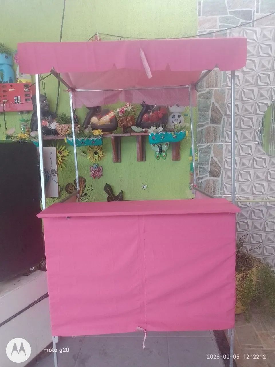 Vendo uma barraca de lanche desmontável 