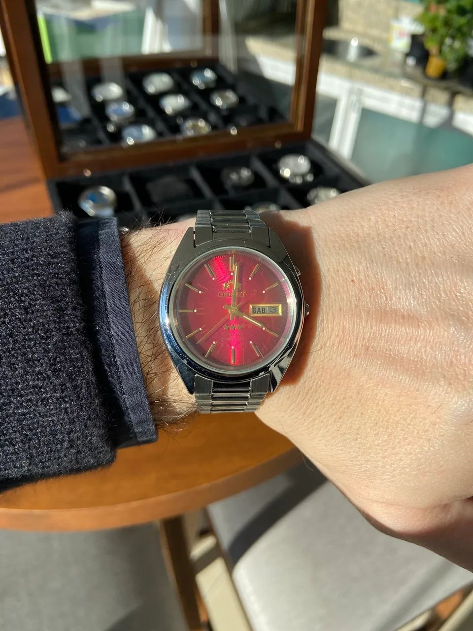 ORIENT TRÊS ESTRELAS AUTOMÁTICO - MOSTRADOR VERMELHO NOS