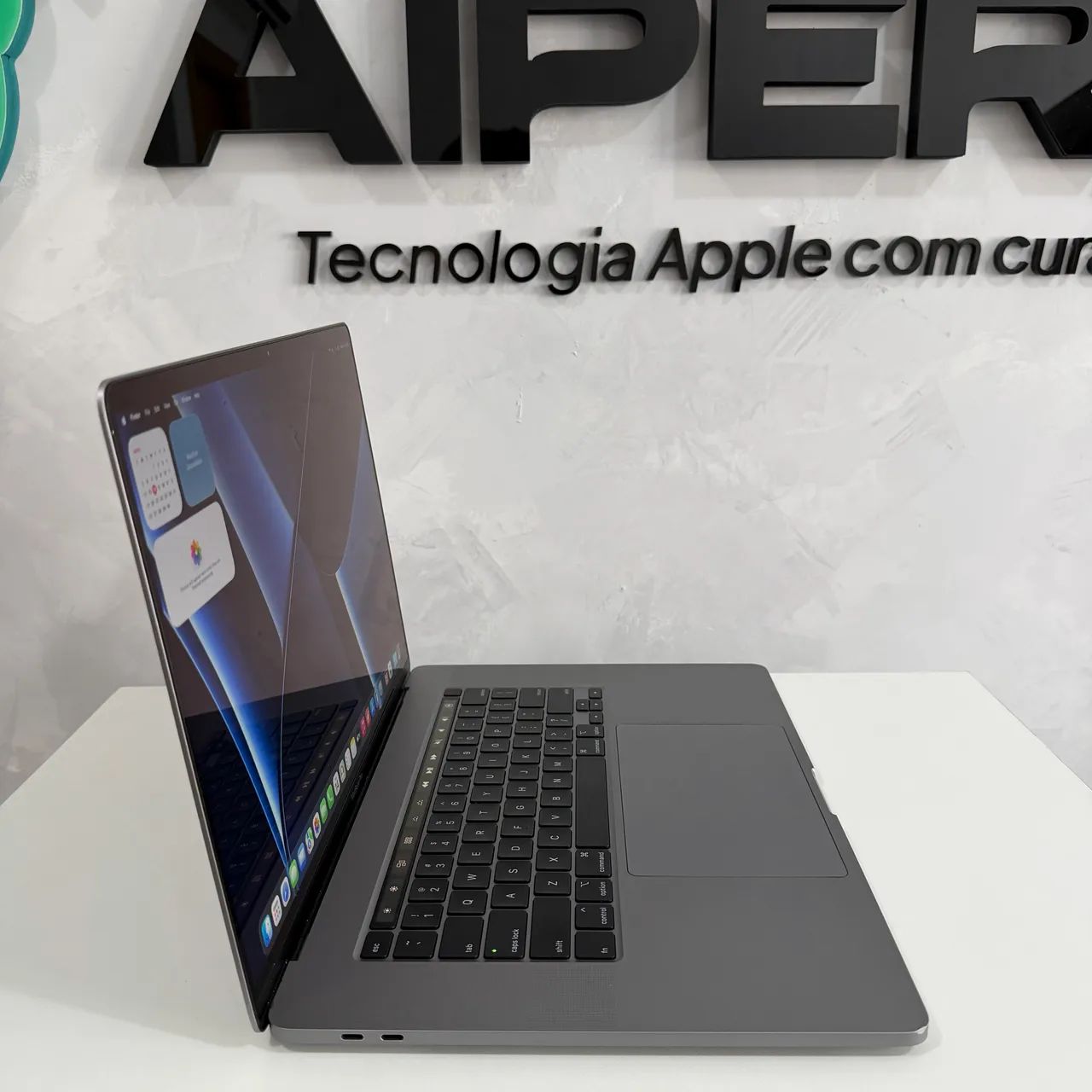 MACBOOK PRO I9, 32GB, 1 TB, TOUCH BAR, TOUCH ID, 16 POLEGADAS