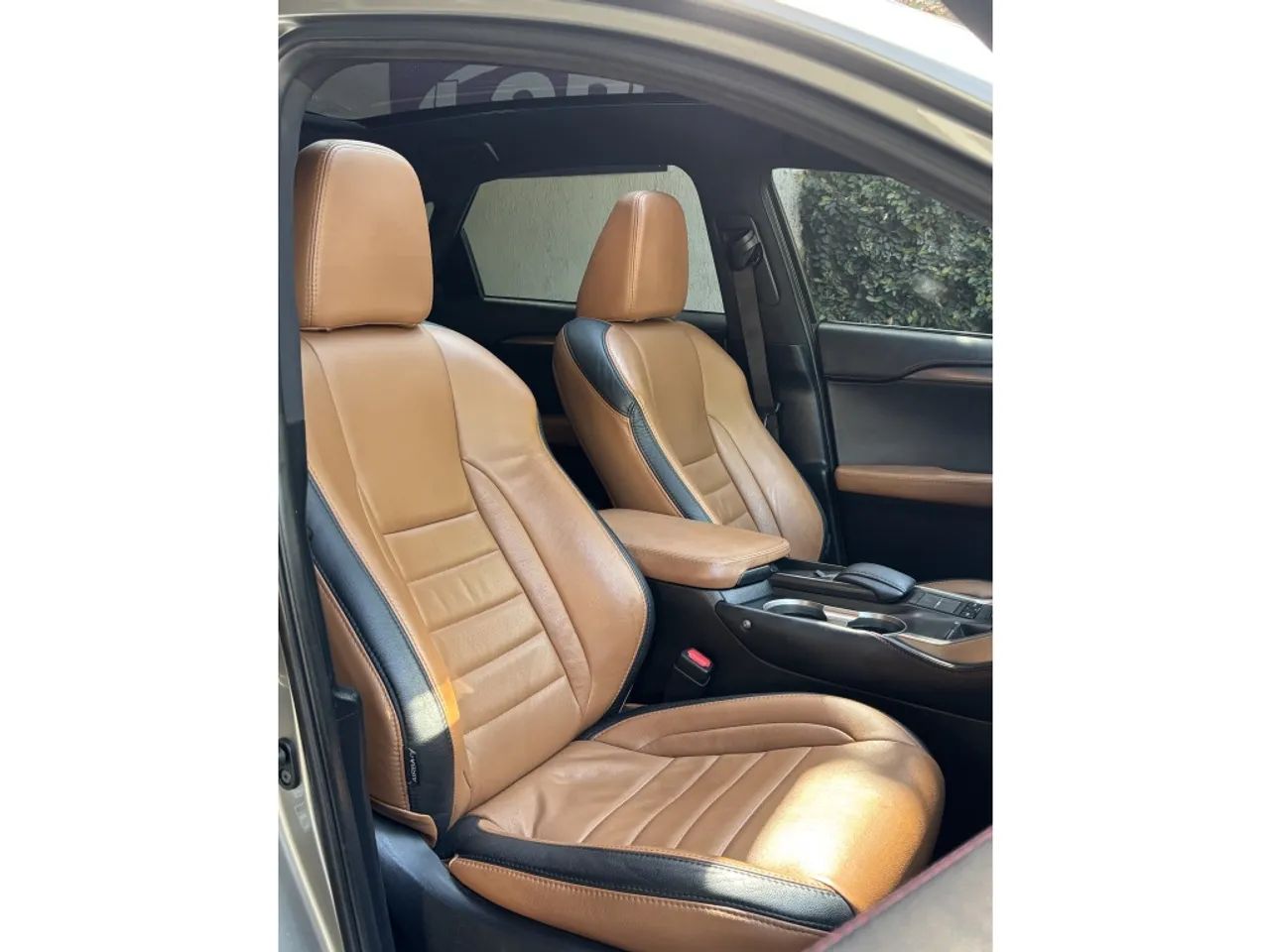 Lexus NX-200t F-sport 2.0 16V 238cv Aut., foto 10 de 10