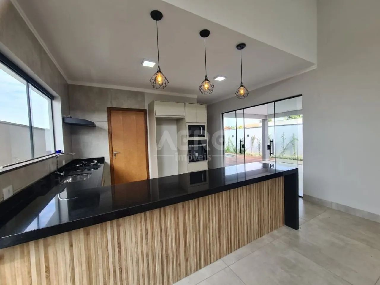 Casa para venda com 225 m² e 3 quartos em Morada Do Sol, Piratininga - SP - Foto 2