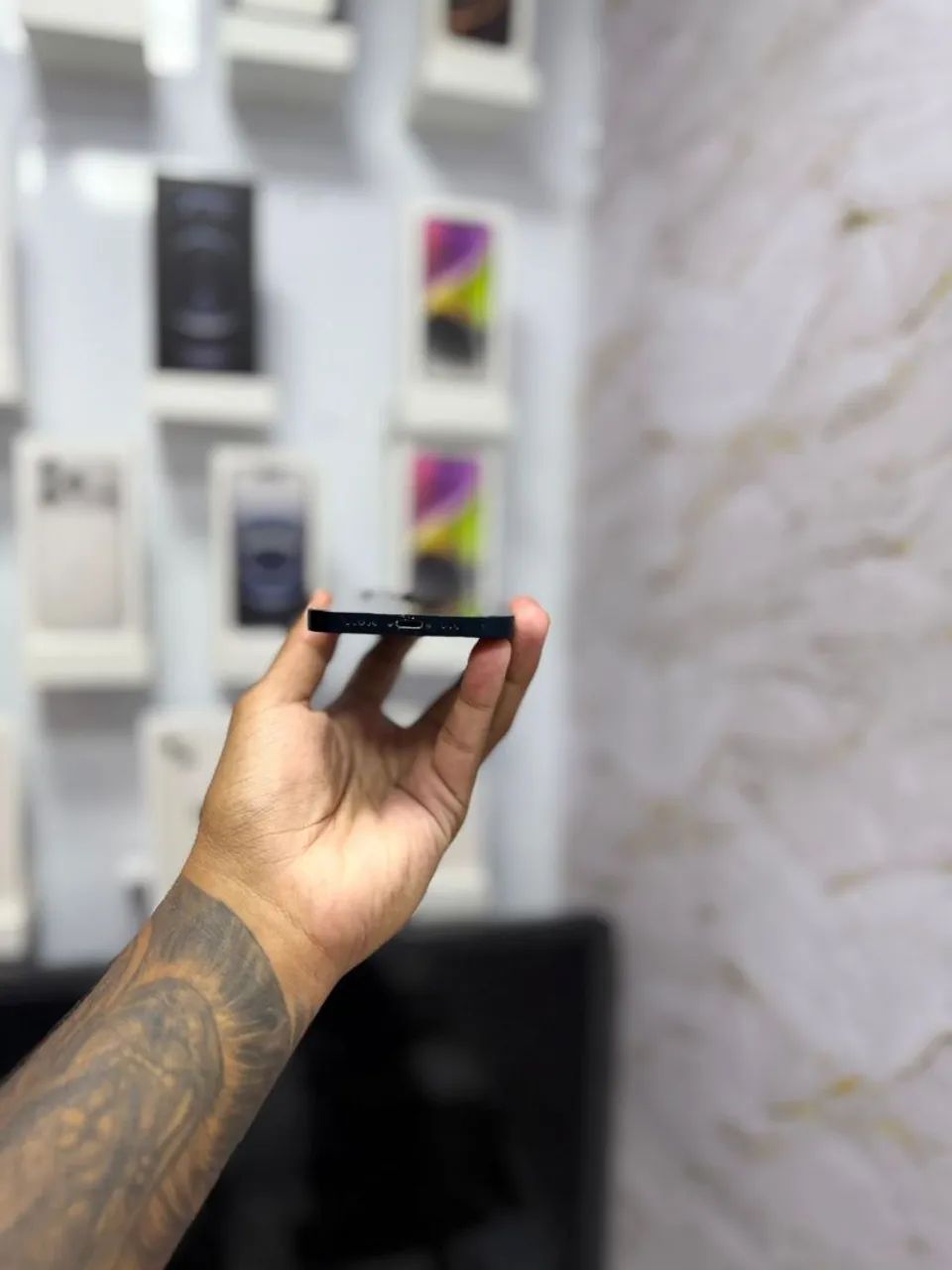IPHONE 13 128GB<br>R$ 2.099,00 - Foto 2