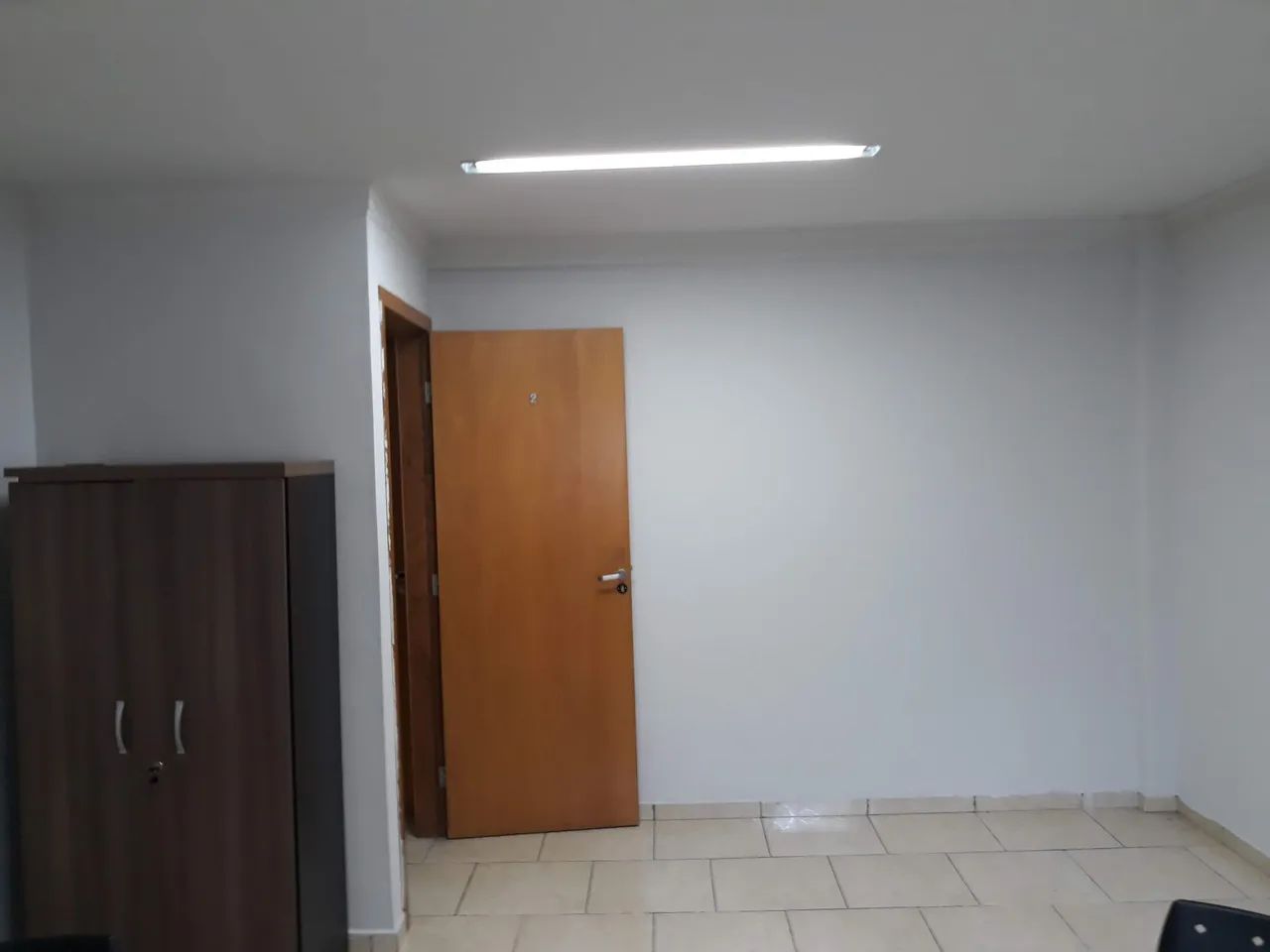 Alugo sala comercial mobiliada  - Foto 2
