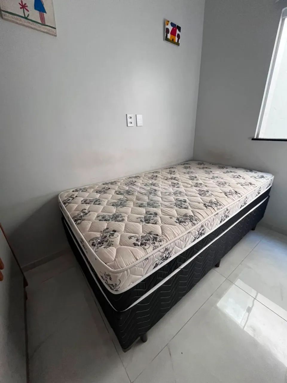 Vende - se Cama Solteirão