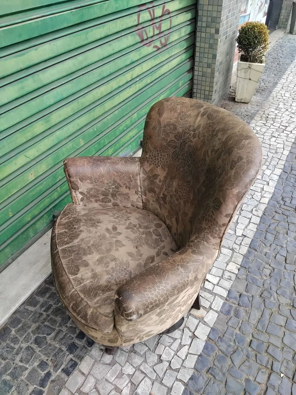 2 poltronas chipandelle antiga no estado - Foto 2