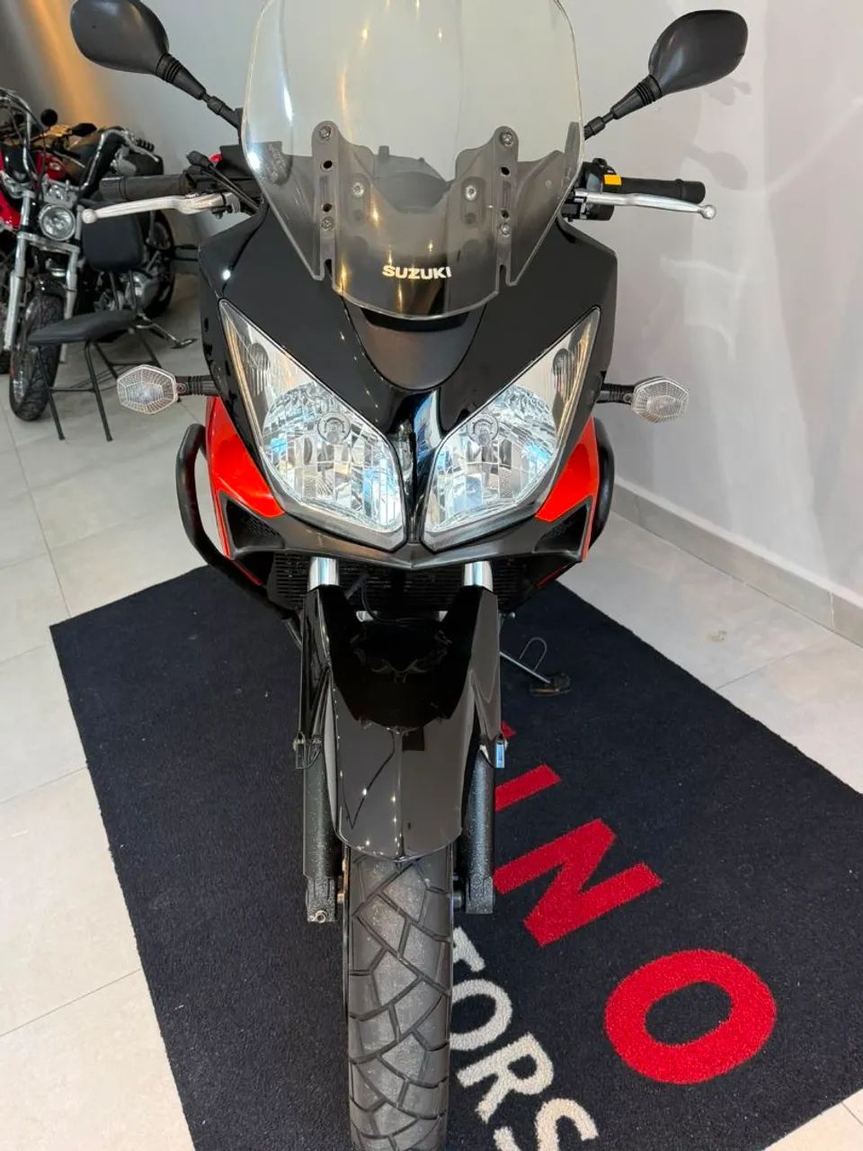 DL 650 VSTROM 2013 - Foto 4