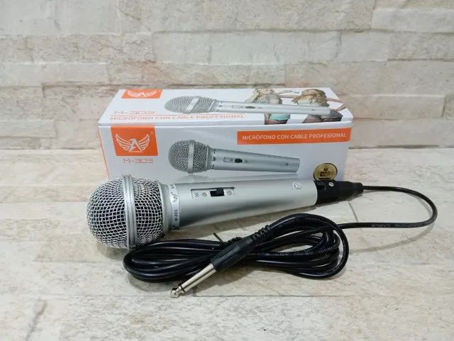 Microfone Dinâmico Com Fio Karaokê Altomex Cabo P10 - Foto 3