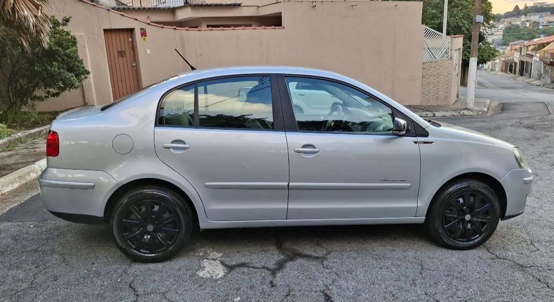 Volkswagen Polo Sedan 1.6 Mi Total Flex 8V 4p, foto 11 de 20