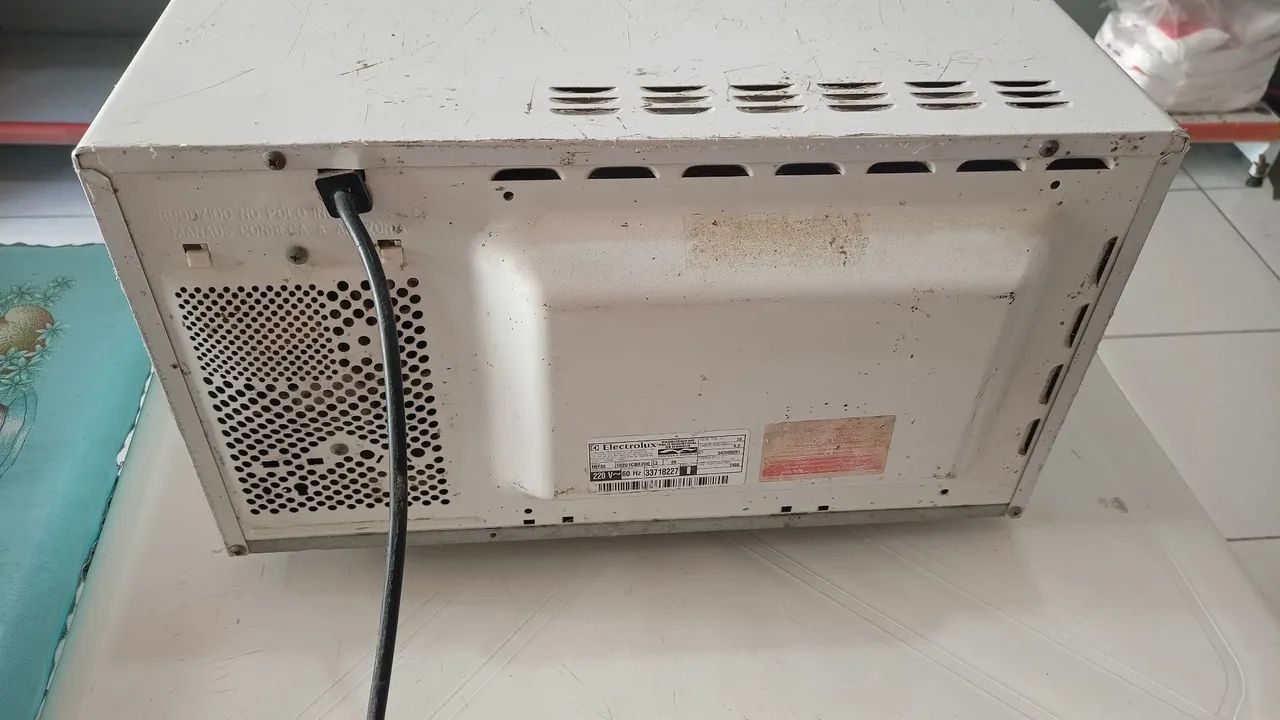Micro-ondas Electrolux funcionando perfeitamente sem nenhum problema - Foto 4