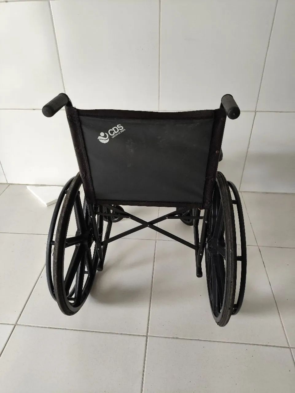 Cadeira de rodas - Foto 4